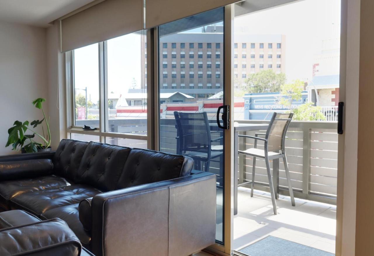 Апартаменты Fiveways Balcony, King Bed, Chef'S Kitchen Фримантл Экстерьер фото