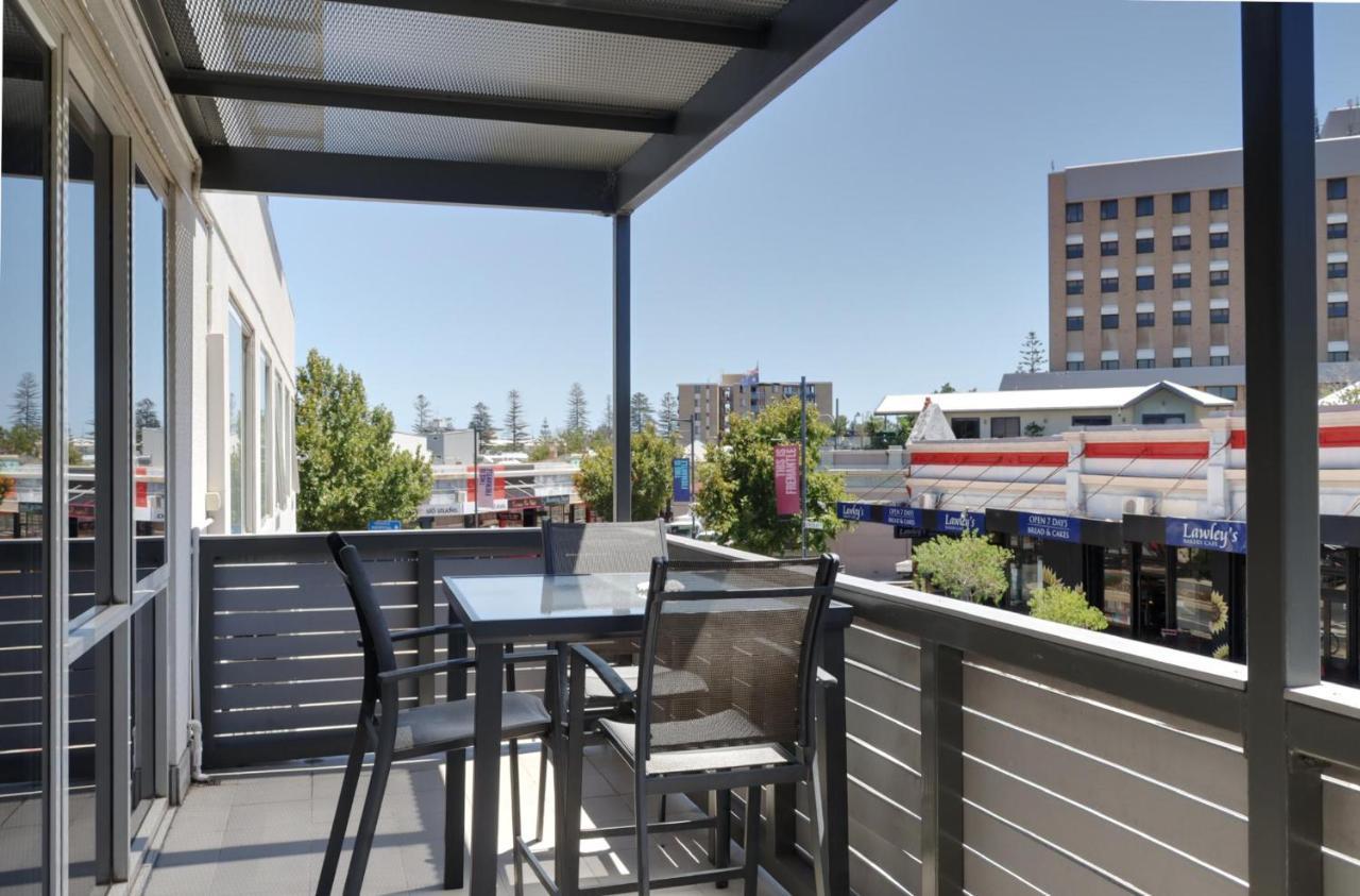 Апартаменты Fiveways Balcony, King Bed, Chef'S Kitchen Фримантл Экстерьер фото