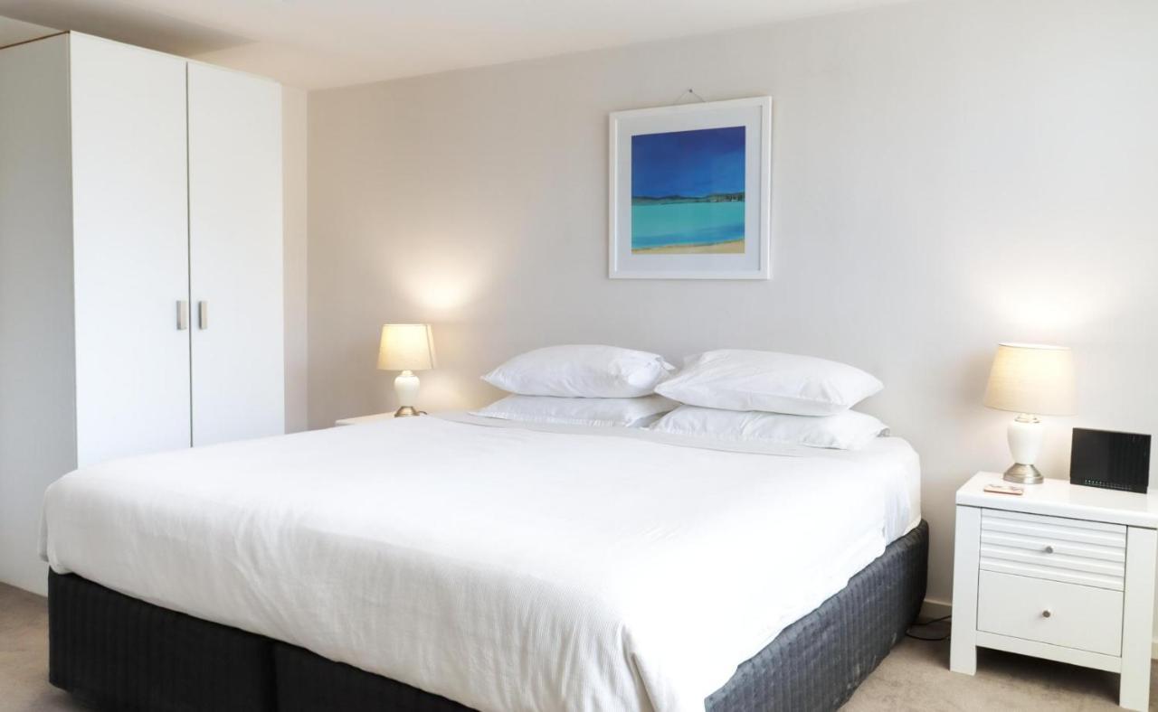 Апартаменты Fiveways Balcony, King Bed, Chef'S Kitchen Фримантл Экстерьер фото